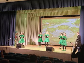 Спектакль "Гусенок Дорофей"